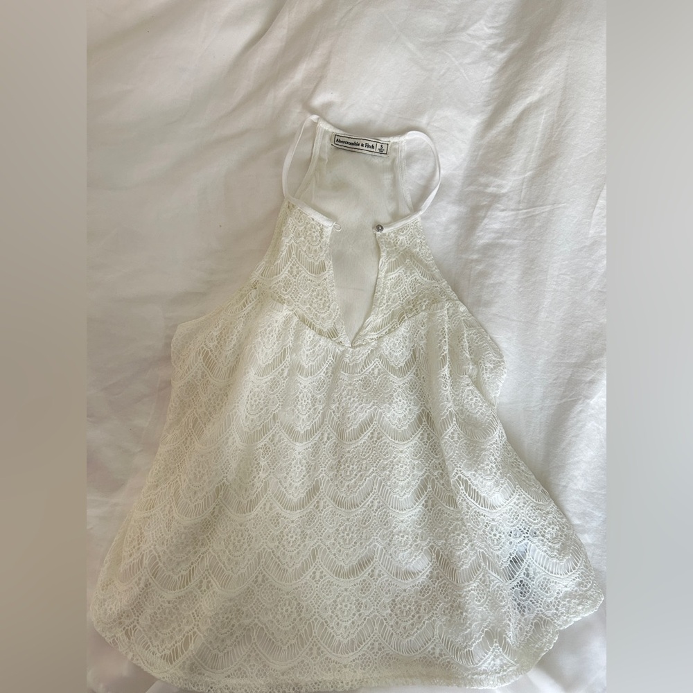 White Lace Keyhole Abercrombie top